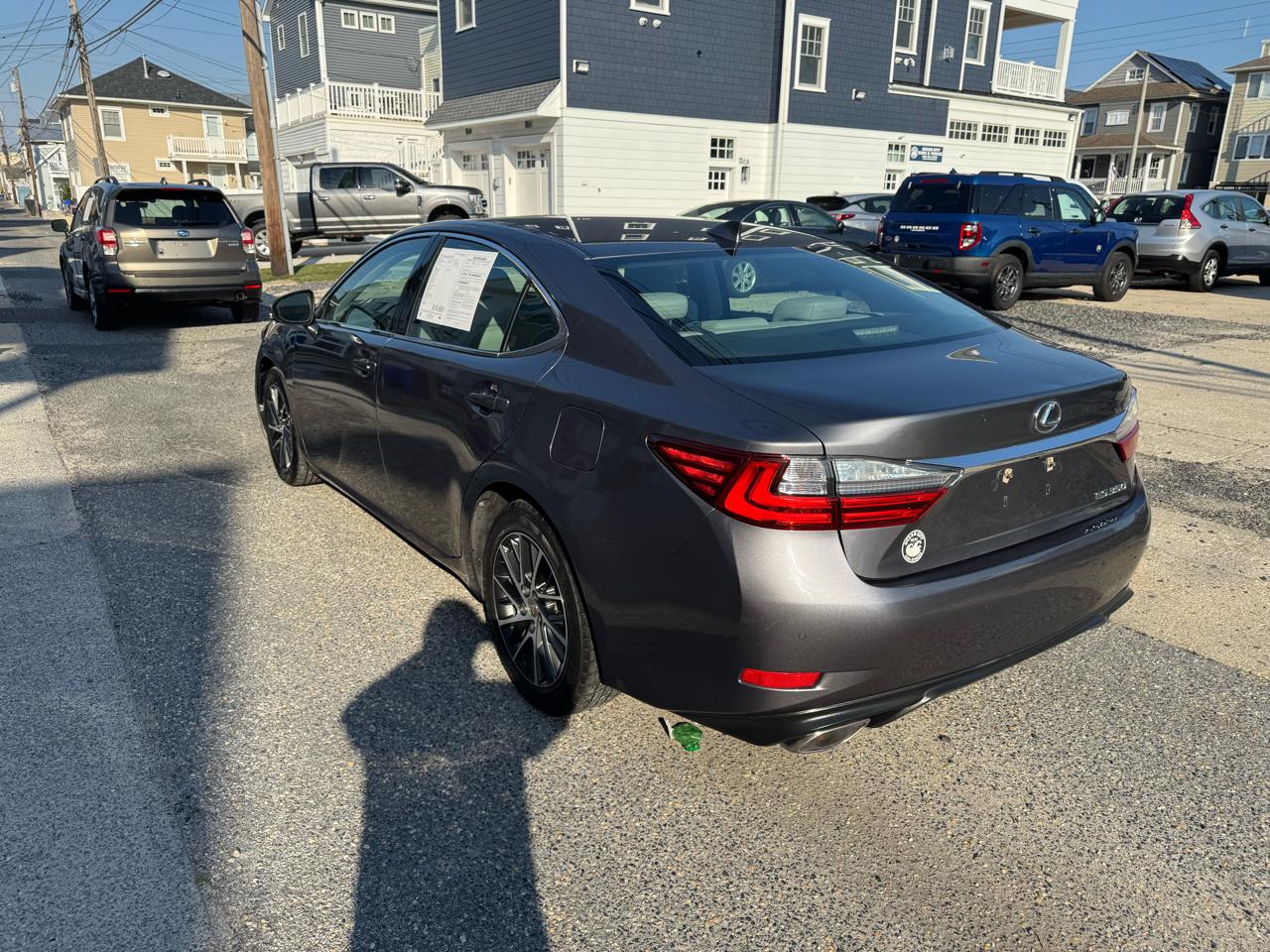 Lexus ES ES 350 FWD 2017