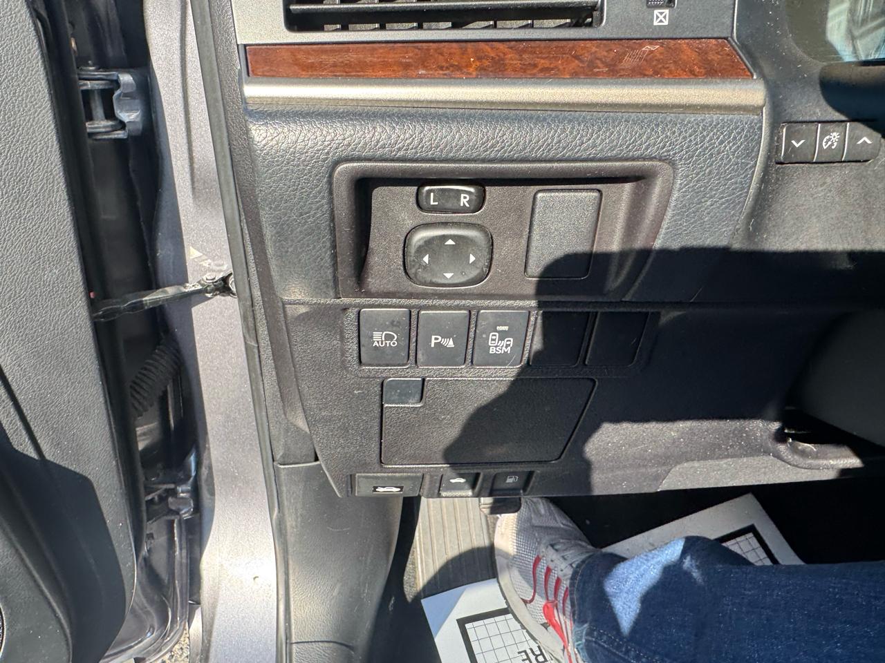 Lexus ES ES 350 FWD 2017