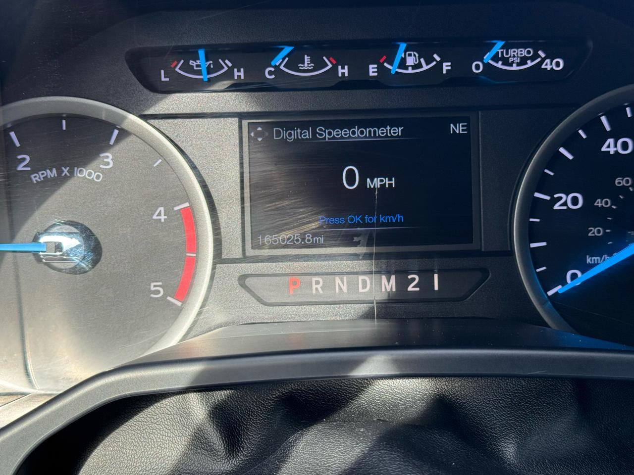 Ford Super Duty F-450 DRW 4WD SuperCab 186" WB 84" CA XLT 2017