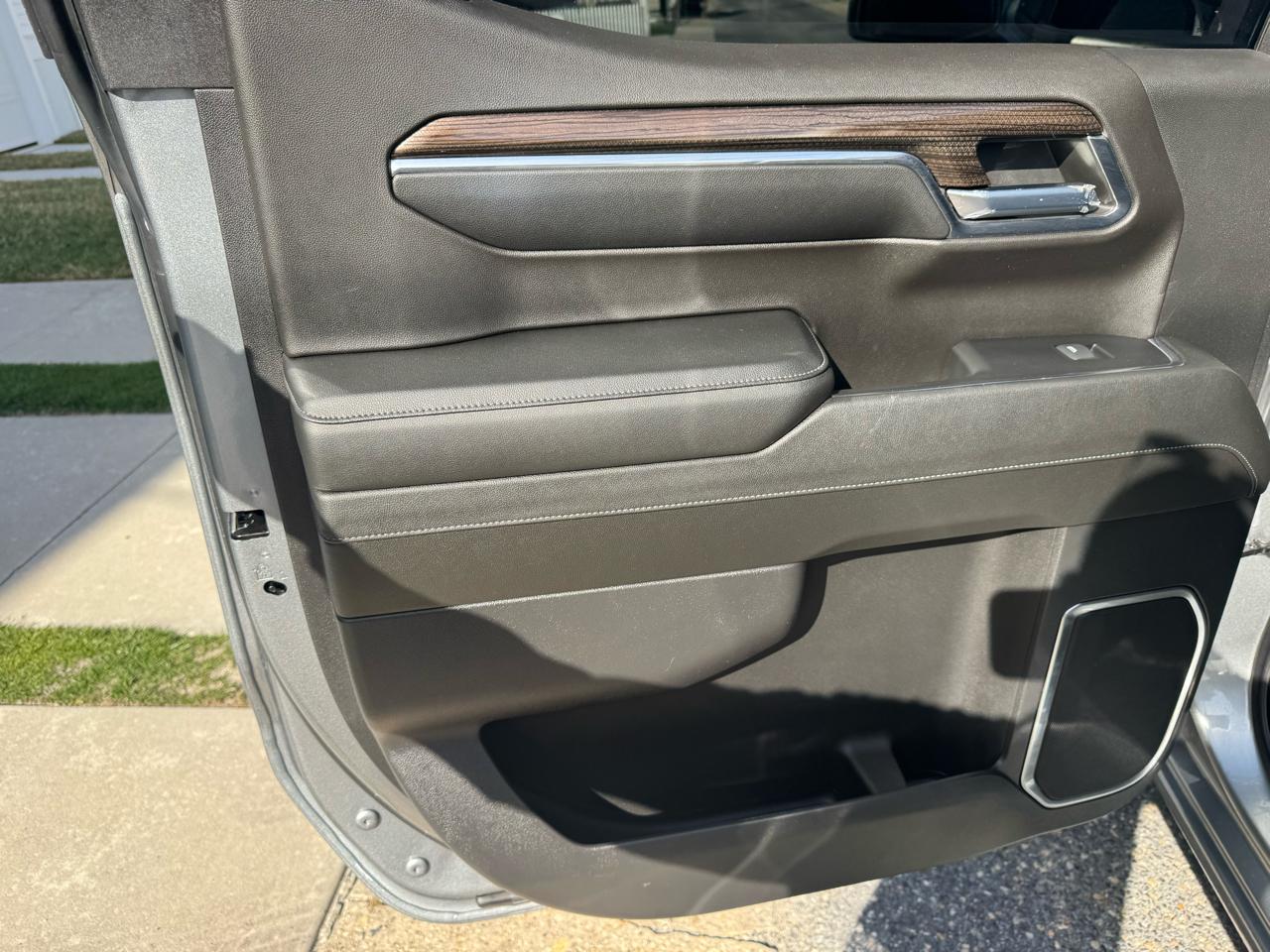 Chevrolet Silverado 1500 4WD Crew Cab 147" LT w/2FL 2024