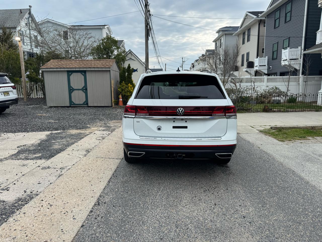 Volkswagen Atlas 2.0T SE w/Technology FWD 2024