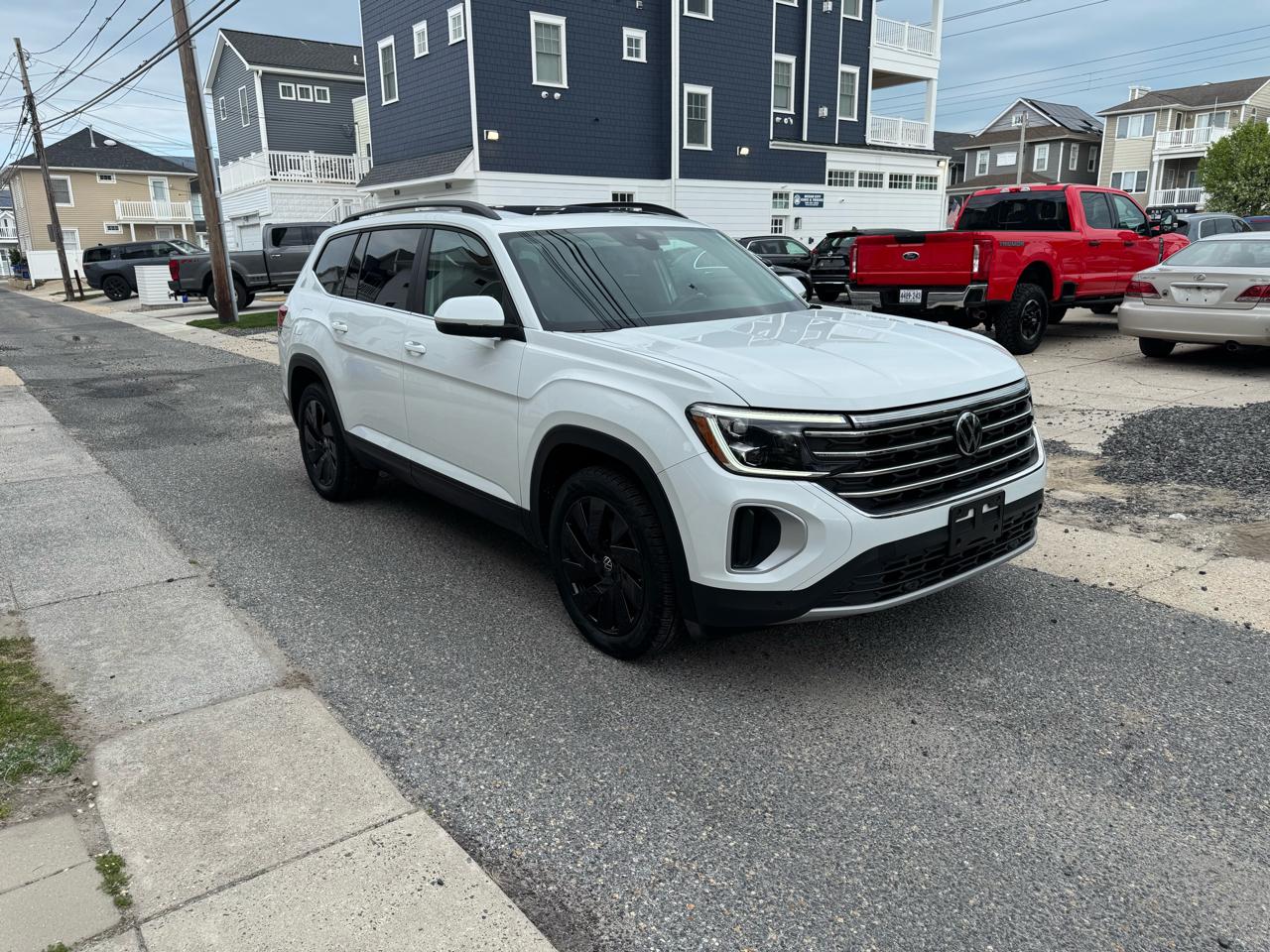 Volkswagen Atlas 2.0T SE w/Technology FWD 2024