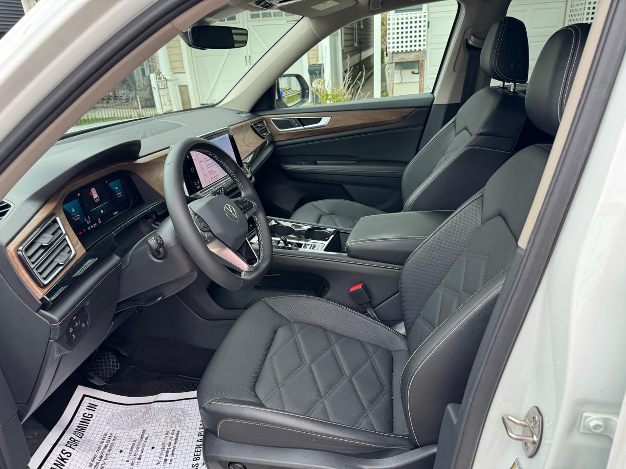 Volkswagen Atlas 2.0T SE w/Technology FWD 2024