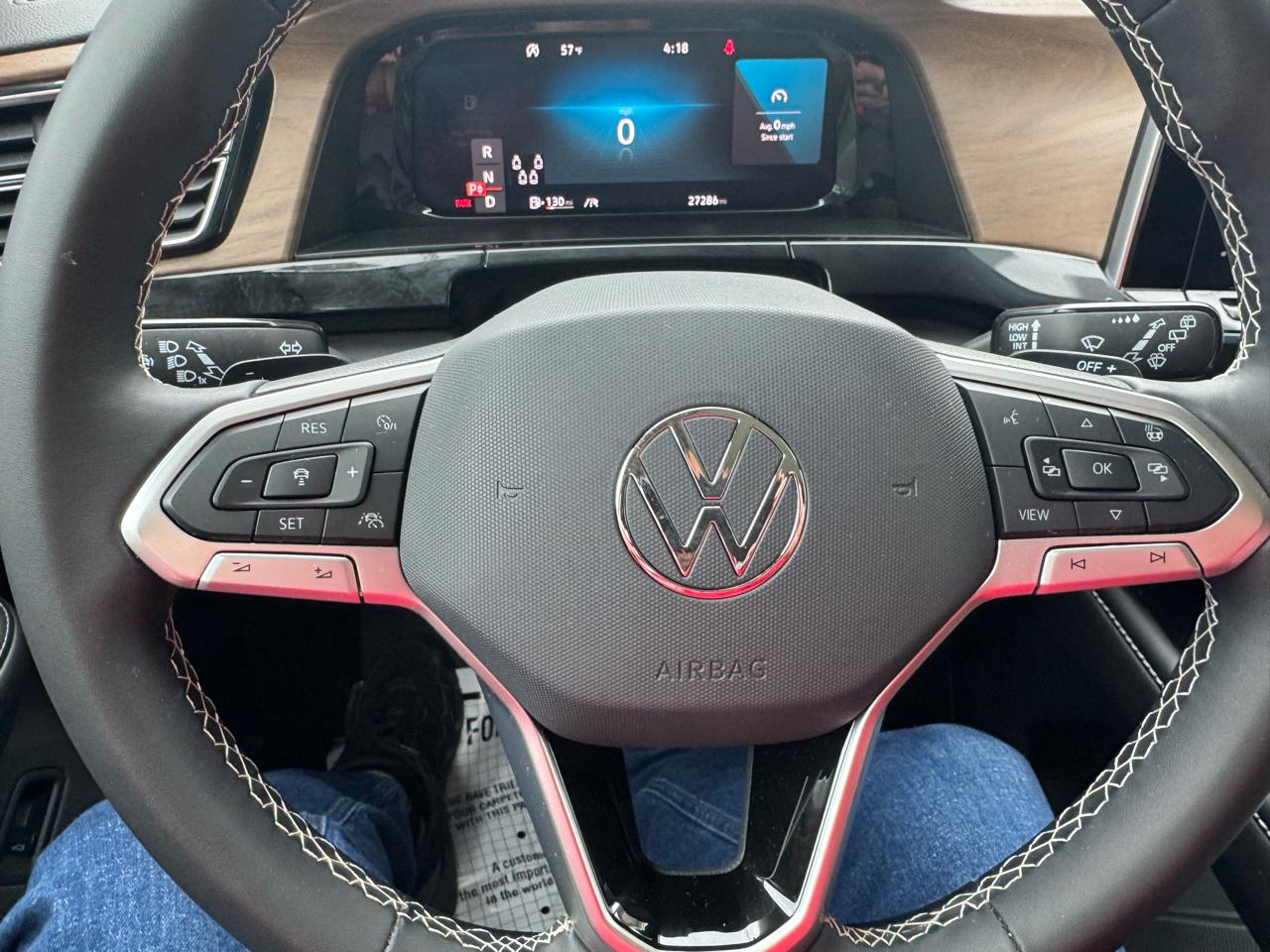 Volkswagen Atlas 2.0T SE w/Technology FWD 2024