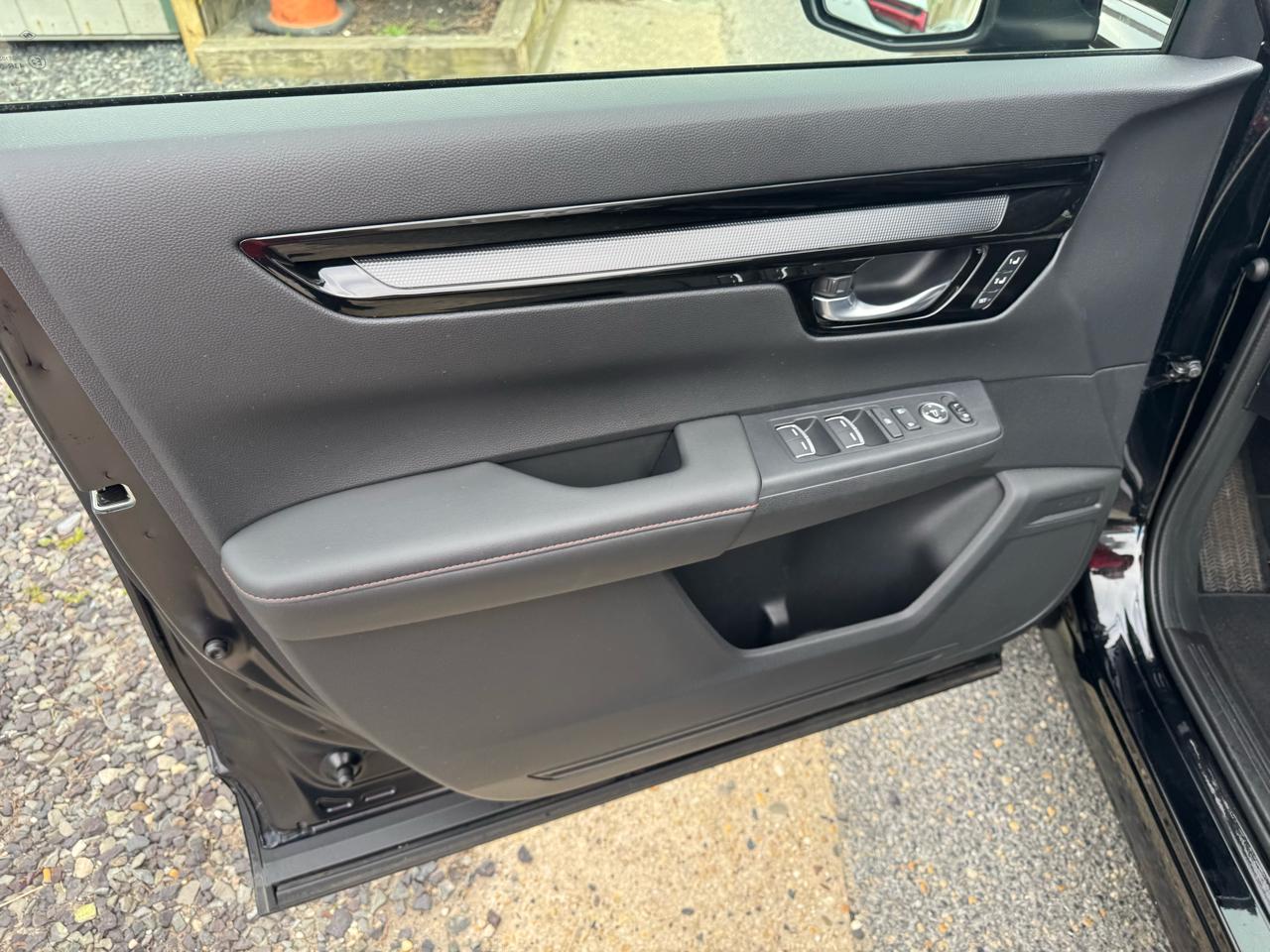 Honda CR-V Hybrid Sport Touring AWD 2025