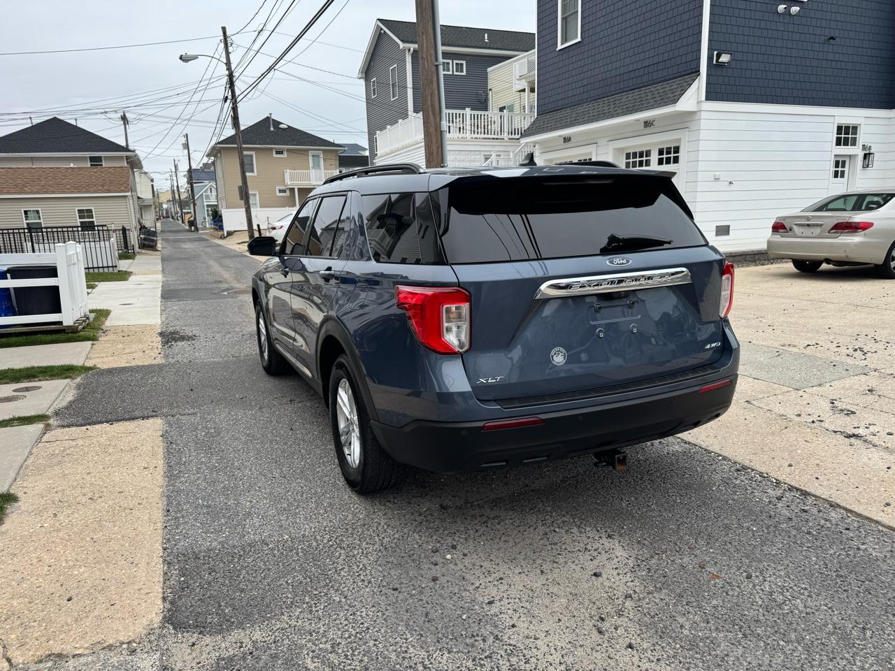 Ford Explorer XLT 4WD 2021