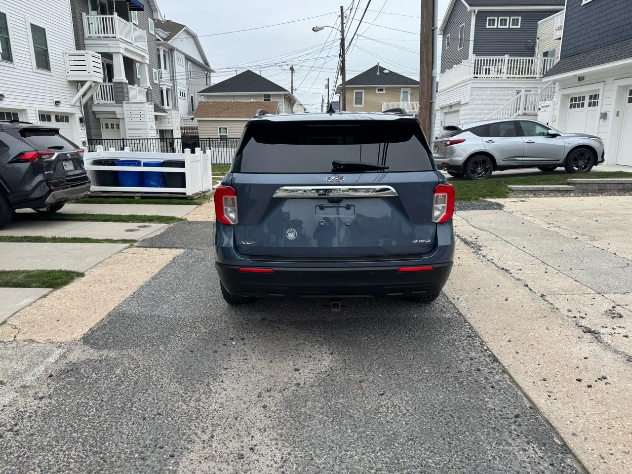 Ford Explorer XLT 4WD 2021