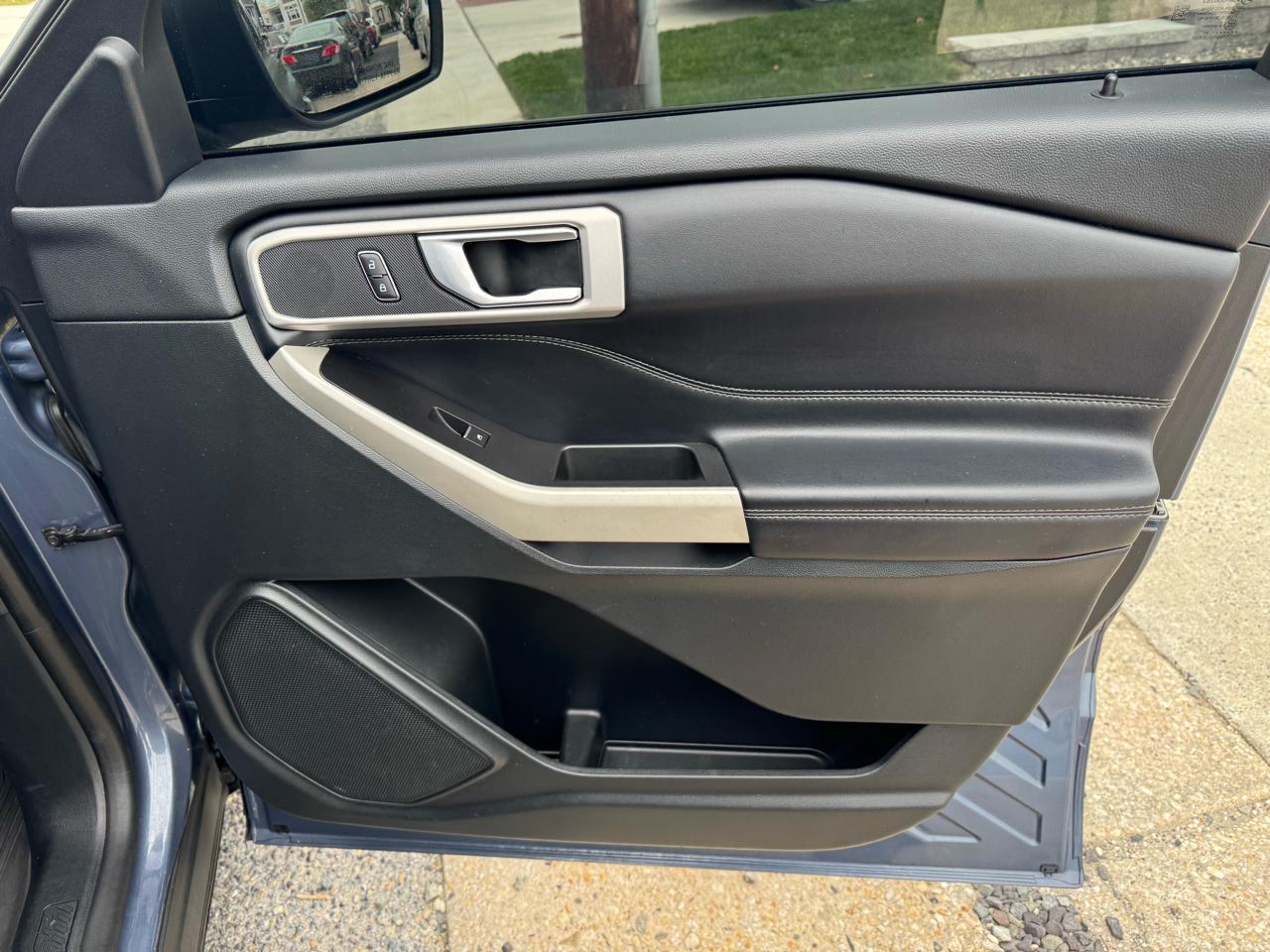 Ford Explorer XLT 4WD 2021