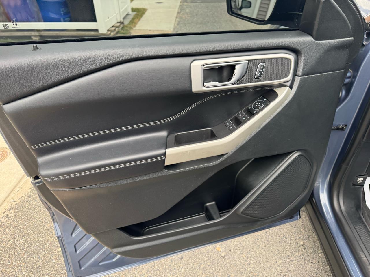 Ford Explorer XLT 4WD 2021