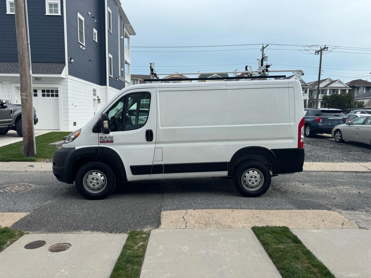 RAM ProMaster Cargo Van 1500 Low Roof 118" WB 2022