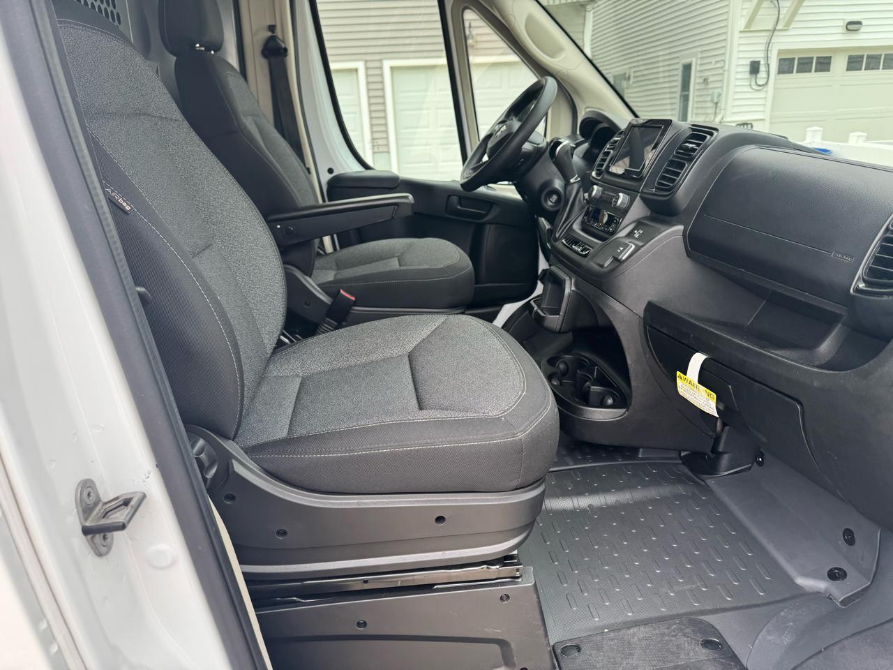 RAM ProMaster Cargo Van 1500 Low Roof 118" WB 2022