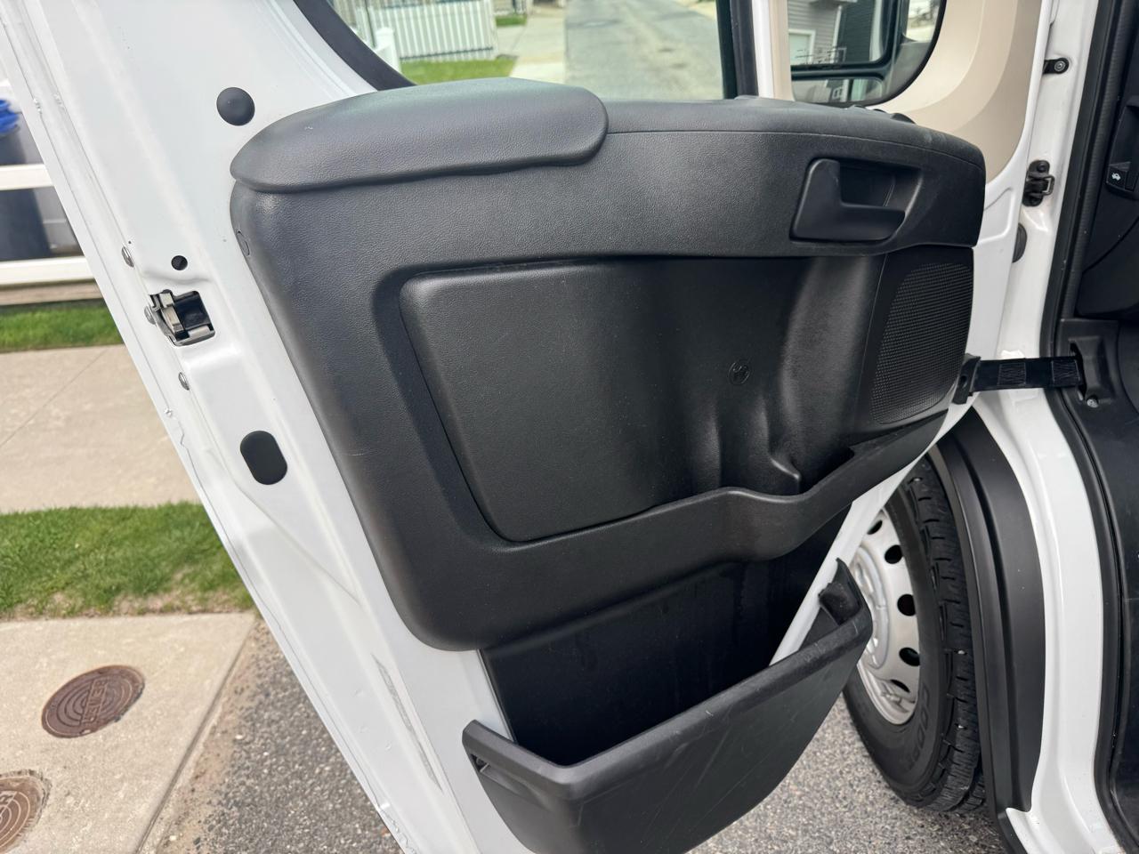 RAM ProMaster Cargo Van 1500 Low Roof 118" WB 2022