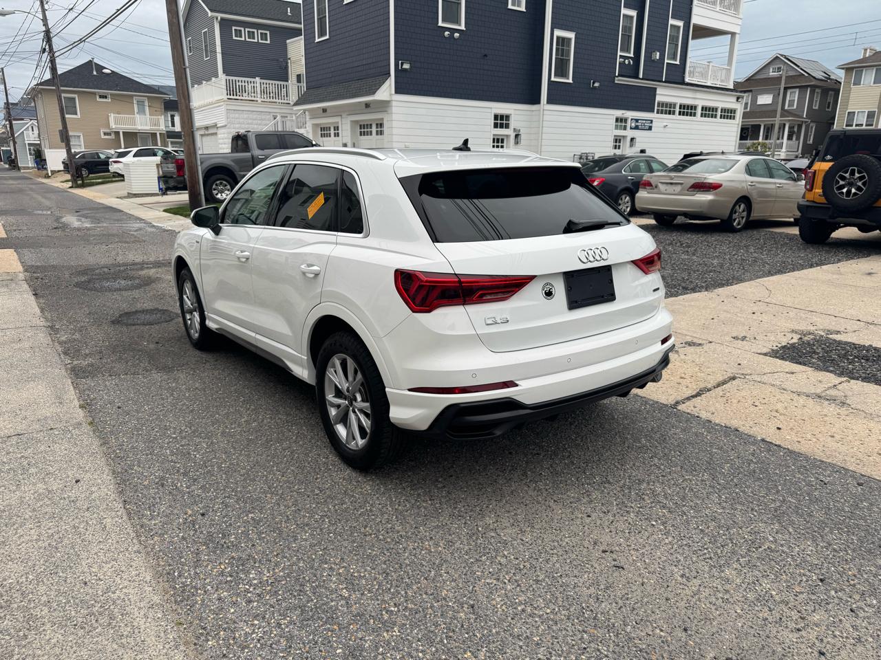 Audi Q3 S line Premium 45 TFSI quattro 2022