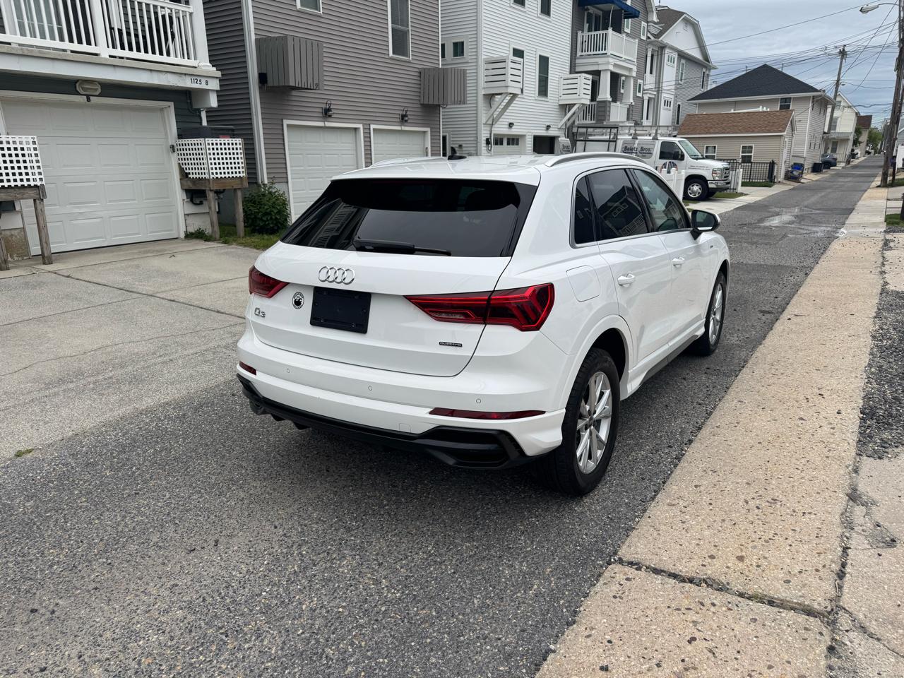 Audi Q3 S line Premium 45 TFSI quattro 2022