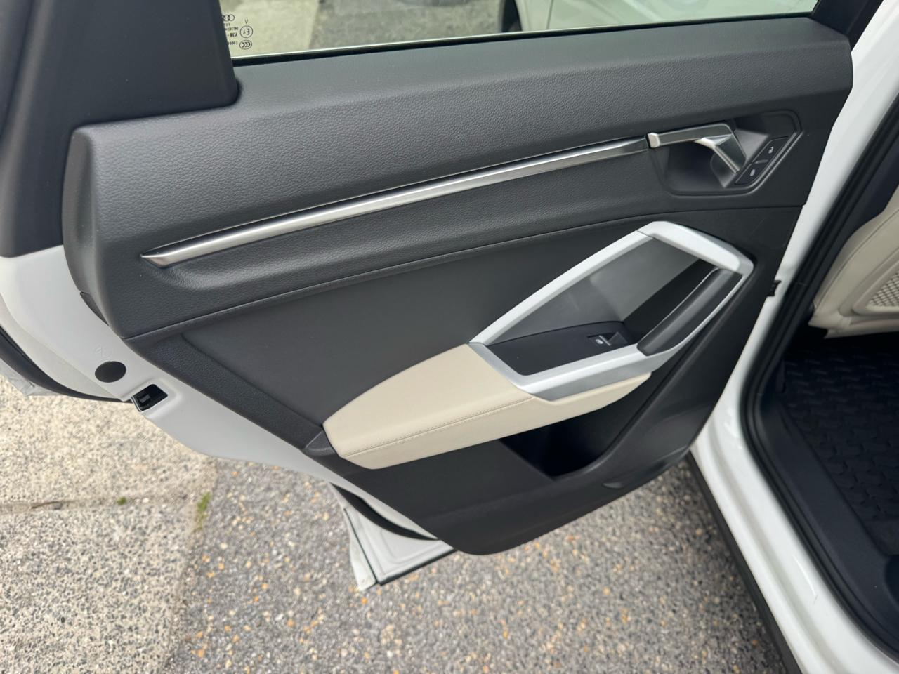 Audi Q3 S line Premium 45 TFSI quattro 2022