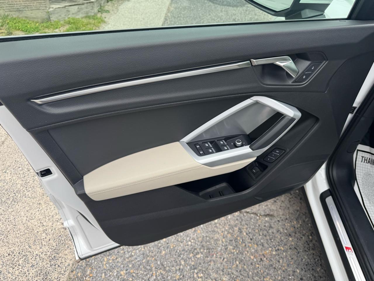 Audi Q3 S line Premium 45 TFSI quattro 2022