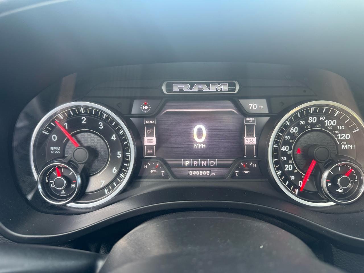 RAM 1500 Laramie 4x4 Crew Cab 5'7" Box 2021
