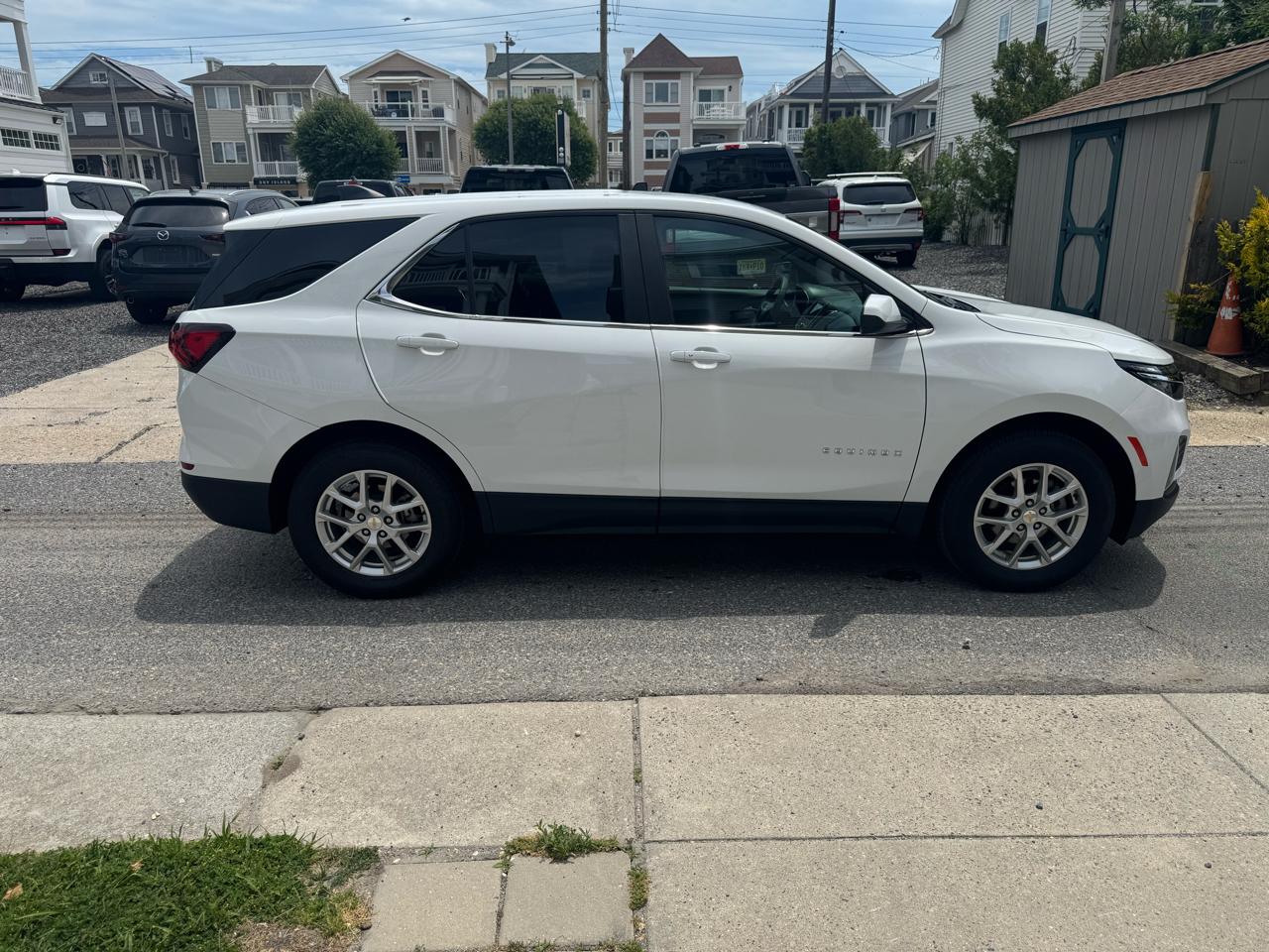 Chevrolet Equinox AWD 4dr LT w/1LT 2023