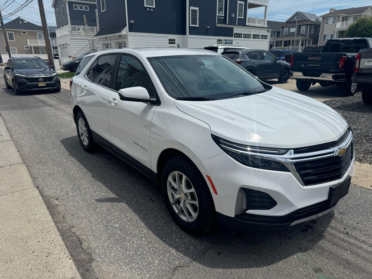 Chevrolet Equinox AWD 4dr LT w/1LT 2023