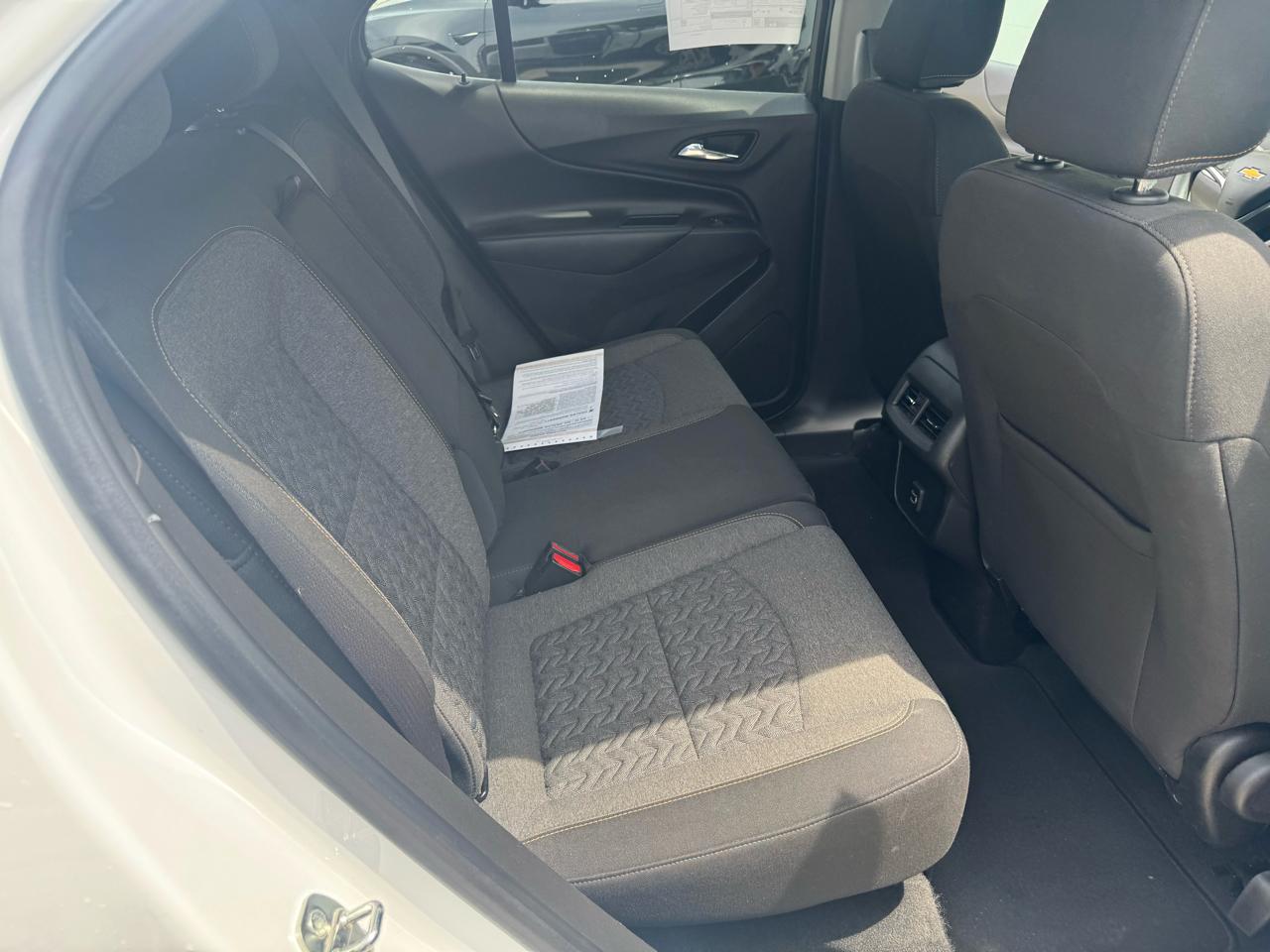 Chevrolet Equinox AWD 4dr LT w/1LT 2023