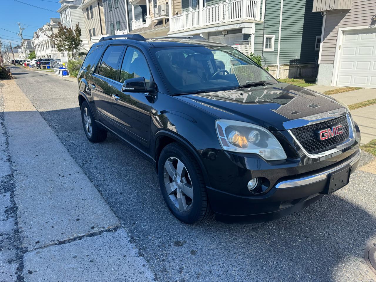 GMC Acadia AWD 4dr SLT1 2011
