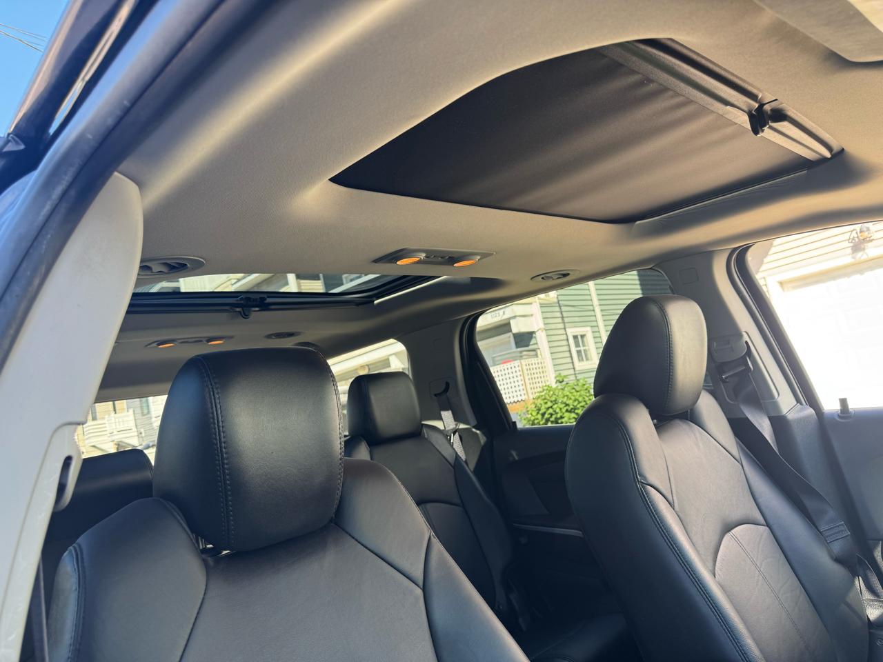 GMC Acadia AWD 4dr SLT1 2011