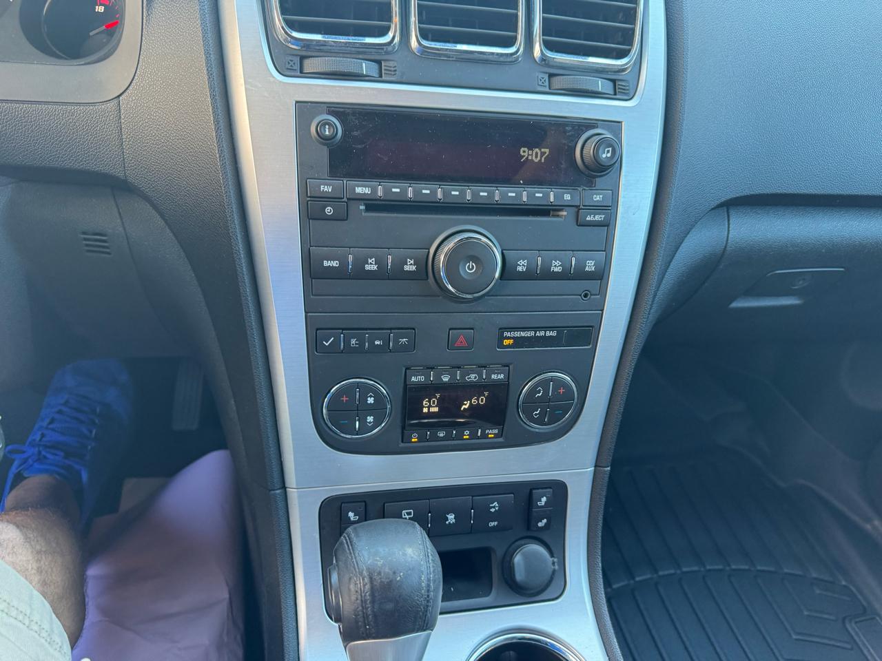 GMC Acadia AWD 4dr SLT1 2011