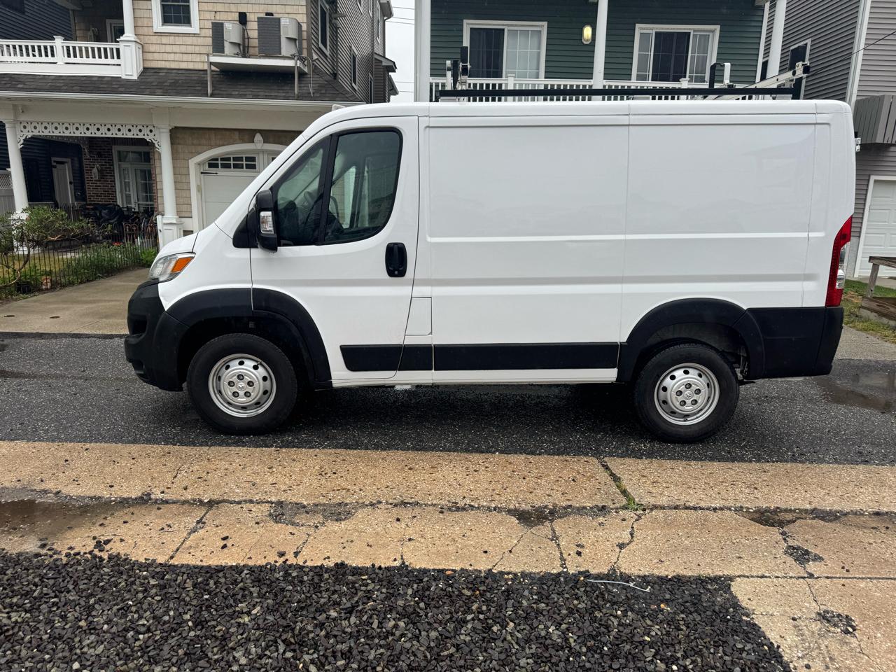 RAM ProMaster Cargo Van 1500 Low Roof 118" WB 2023