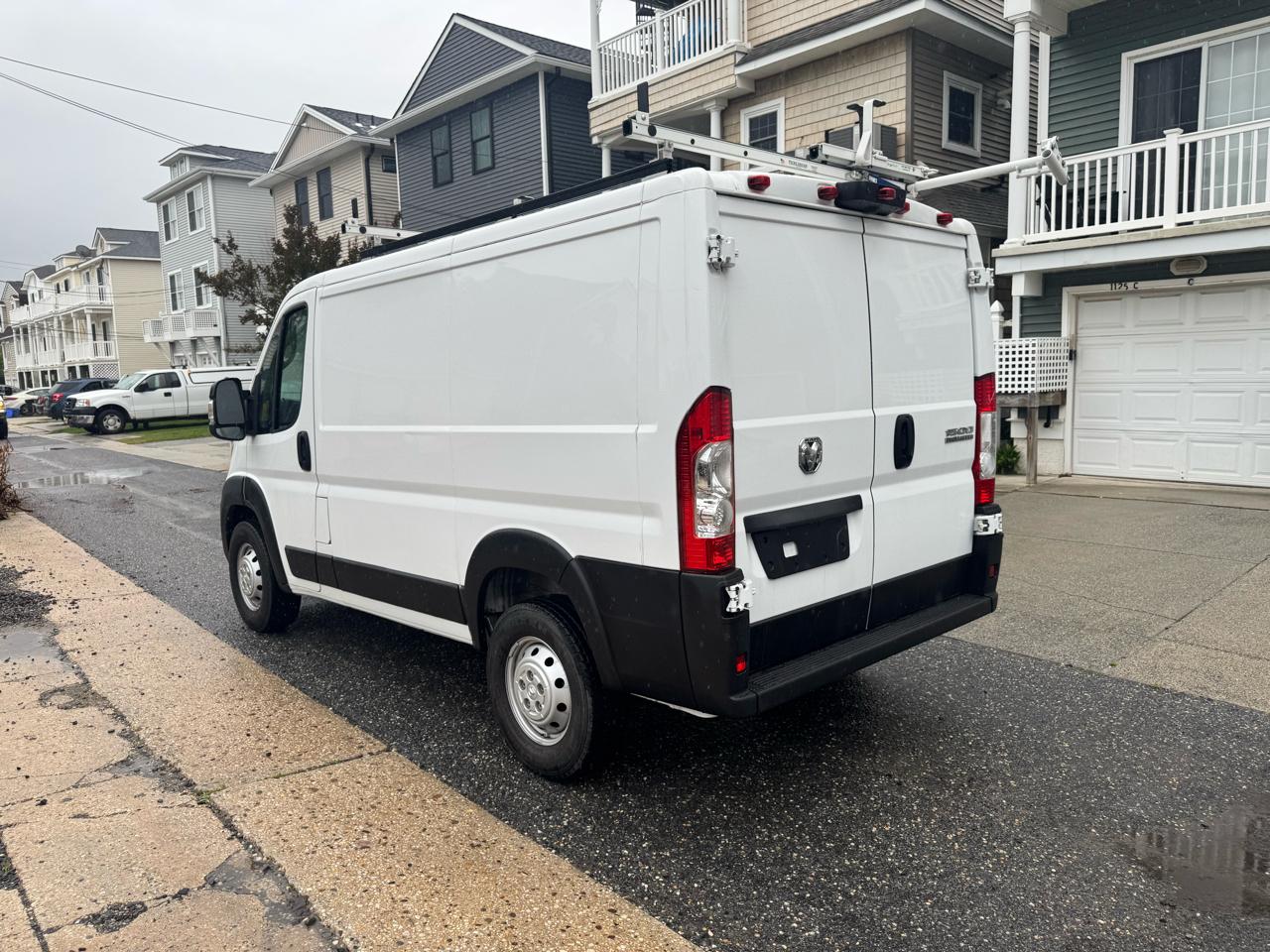 RAM ProMaster Cargo Van 1500 Low Roof 118" WB 2023