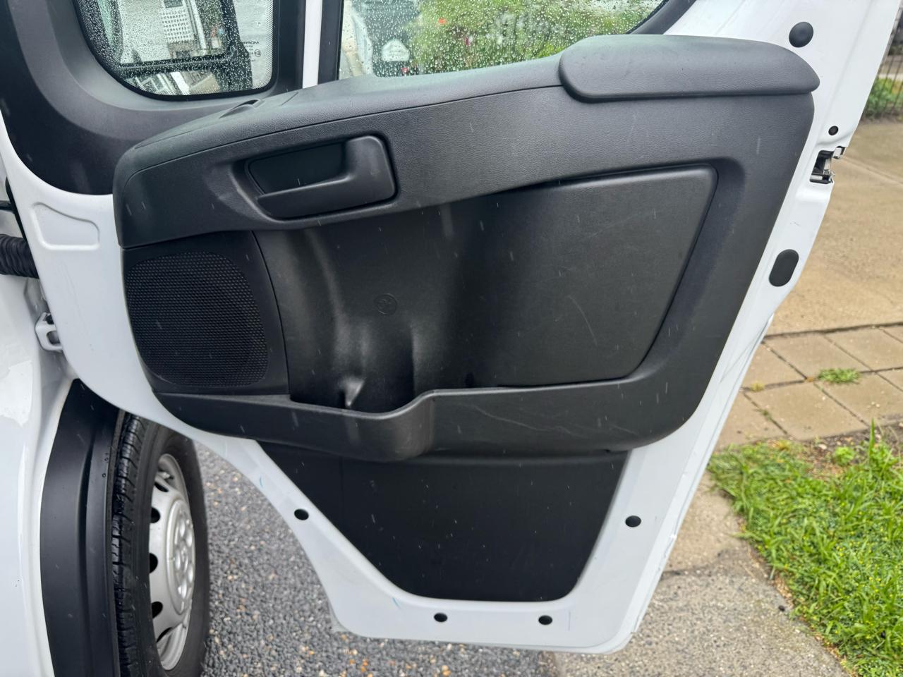 RAM ProMaster Cargo Van 1500 Low Roof 118" WB 2023
