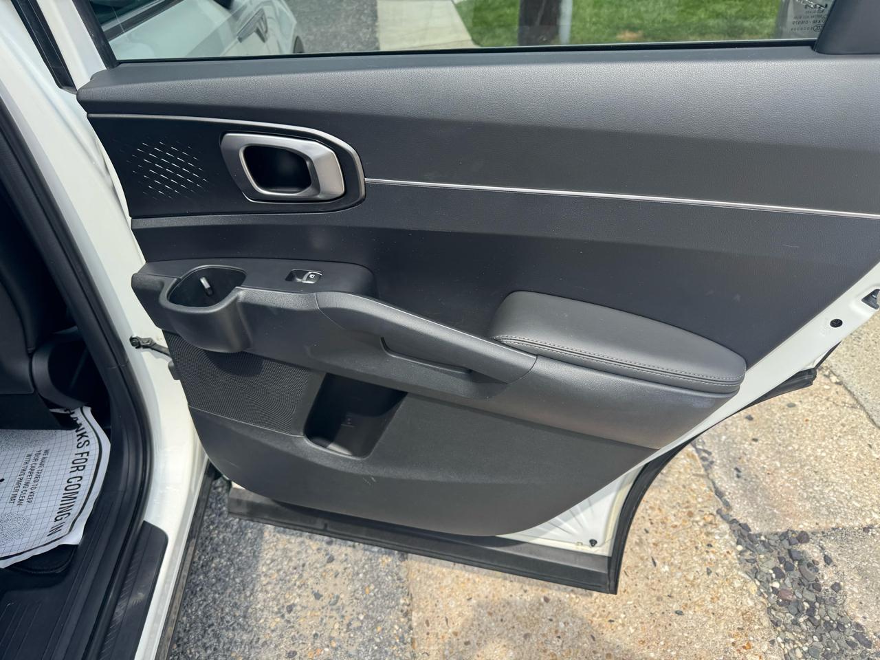 Kia Sorento Hybrid EX AWD 2023