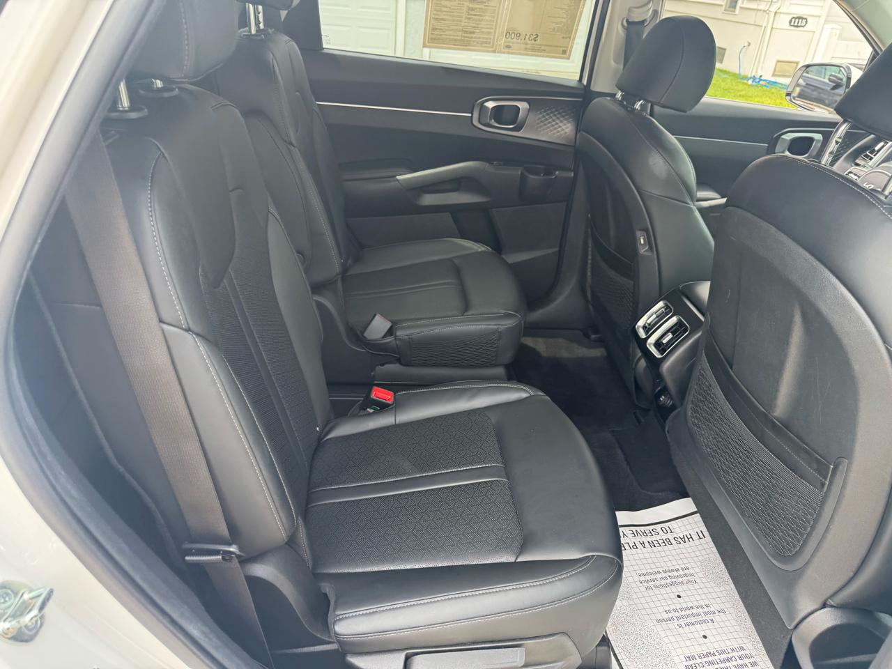 Kia Sorento Hybrid EX AWD 2023