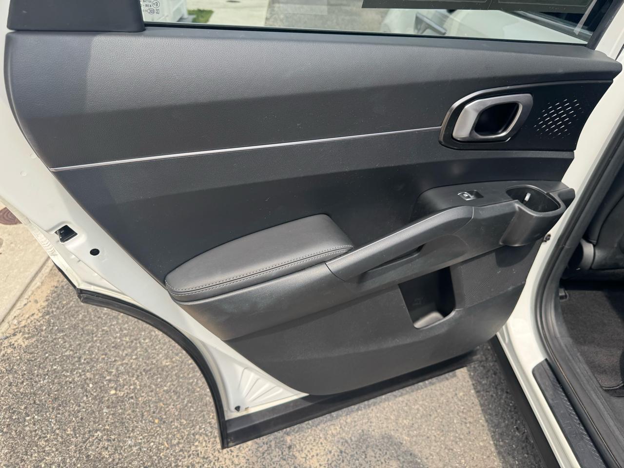 Kia Sorento Hybrid EX AWD 2023