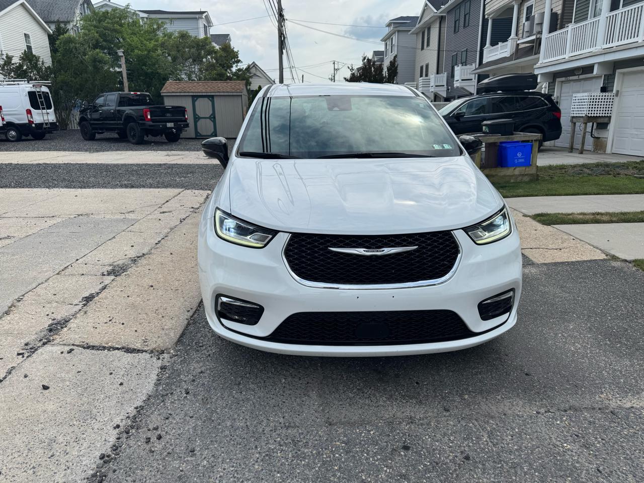 Chrysler Pacifica Select FWD 2025