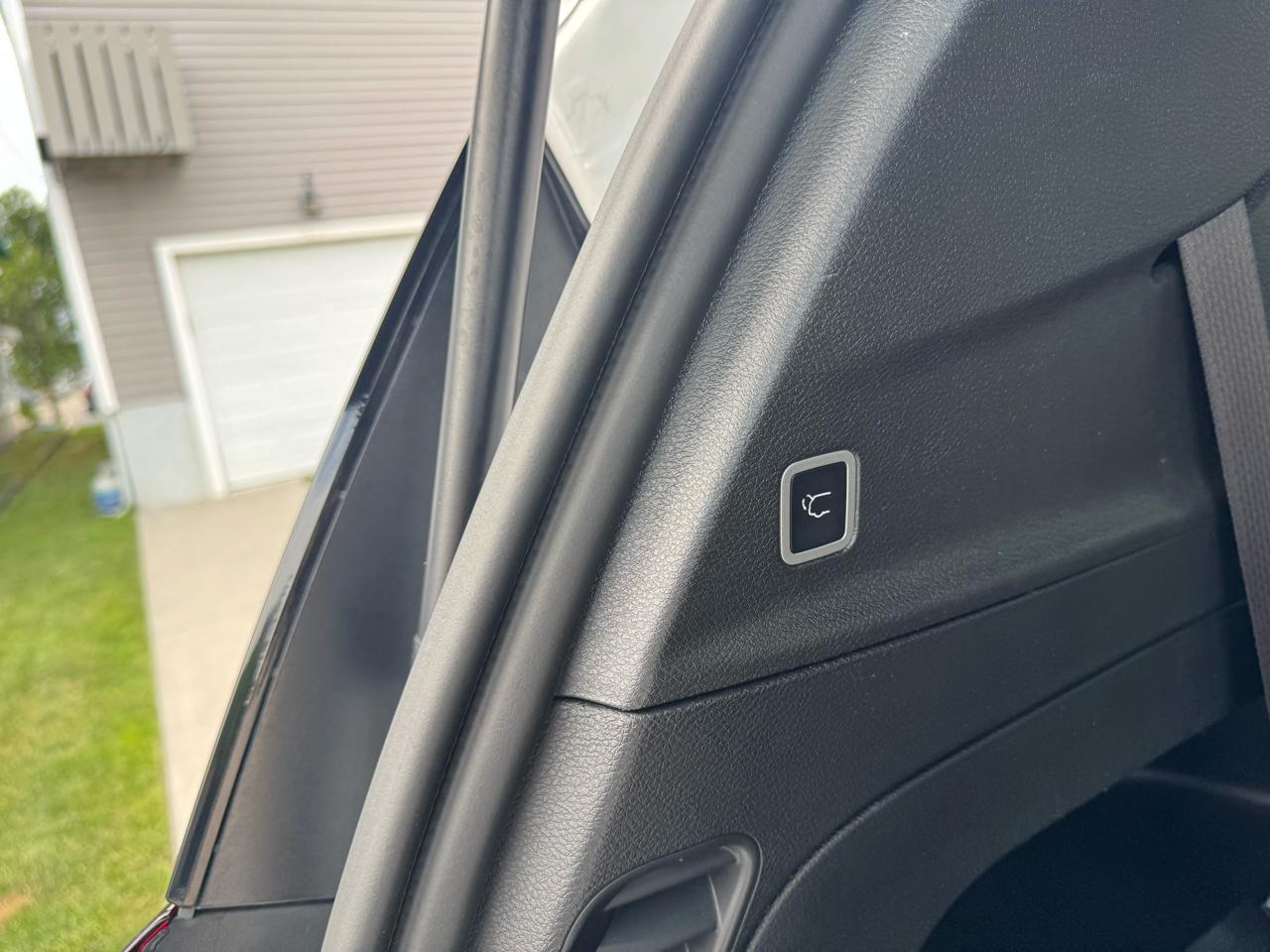 Chrysler Pacifica Select FWD 2025