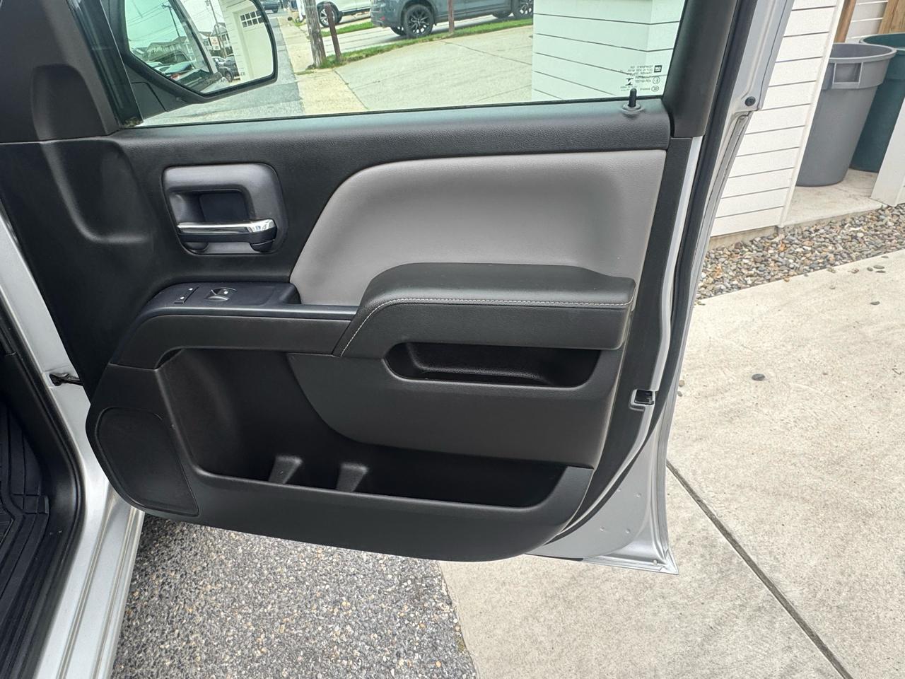 Chevrolet Silverado 1500 4WD Double Cab 143.5" LS 2015