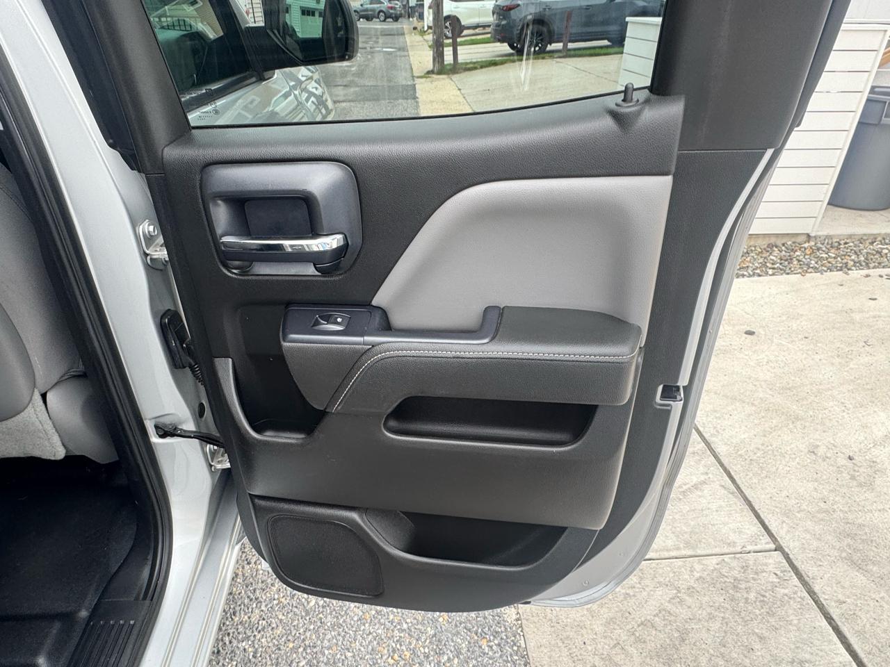 Chevrolet Silverado 1500 4WD Double Cab 143.5" LS 2015