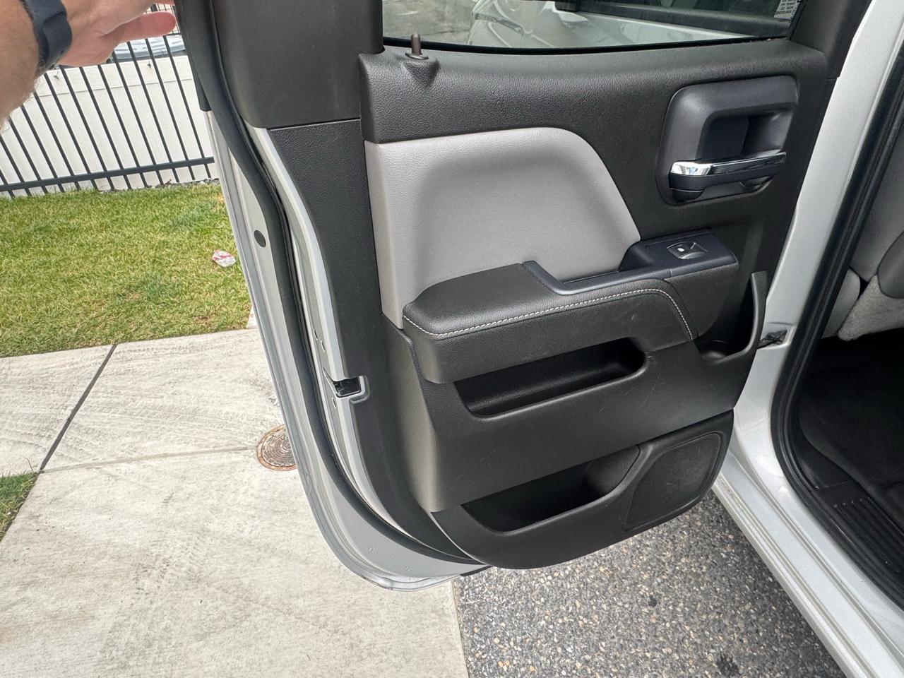 Chevrolet Silverado 1500 4WD Double Cab 143.5" LS 2015