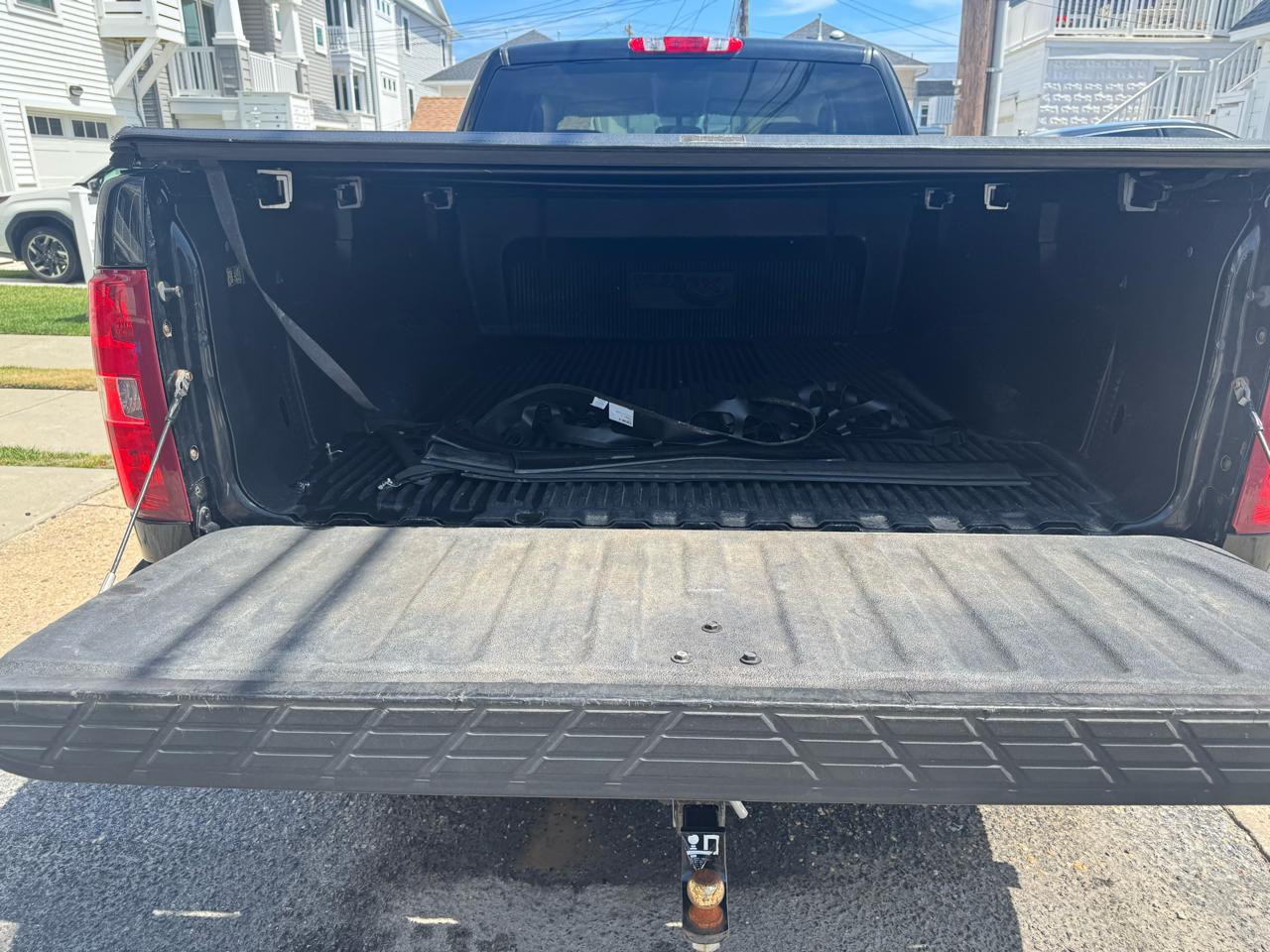 Chevrolet Silverado 1500 4WD Ext Cab 143.5" LT 2011