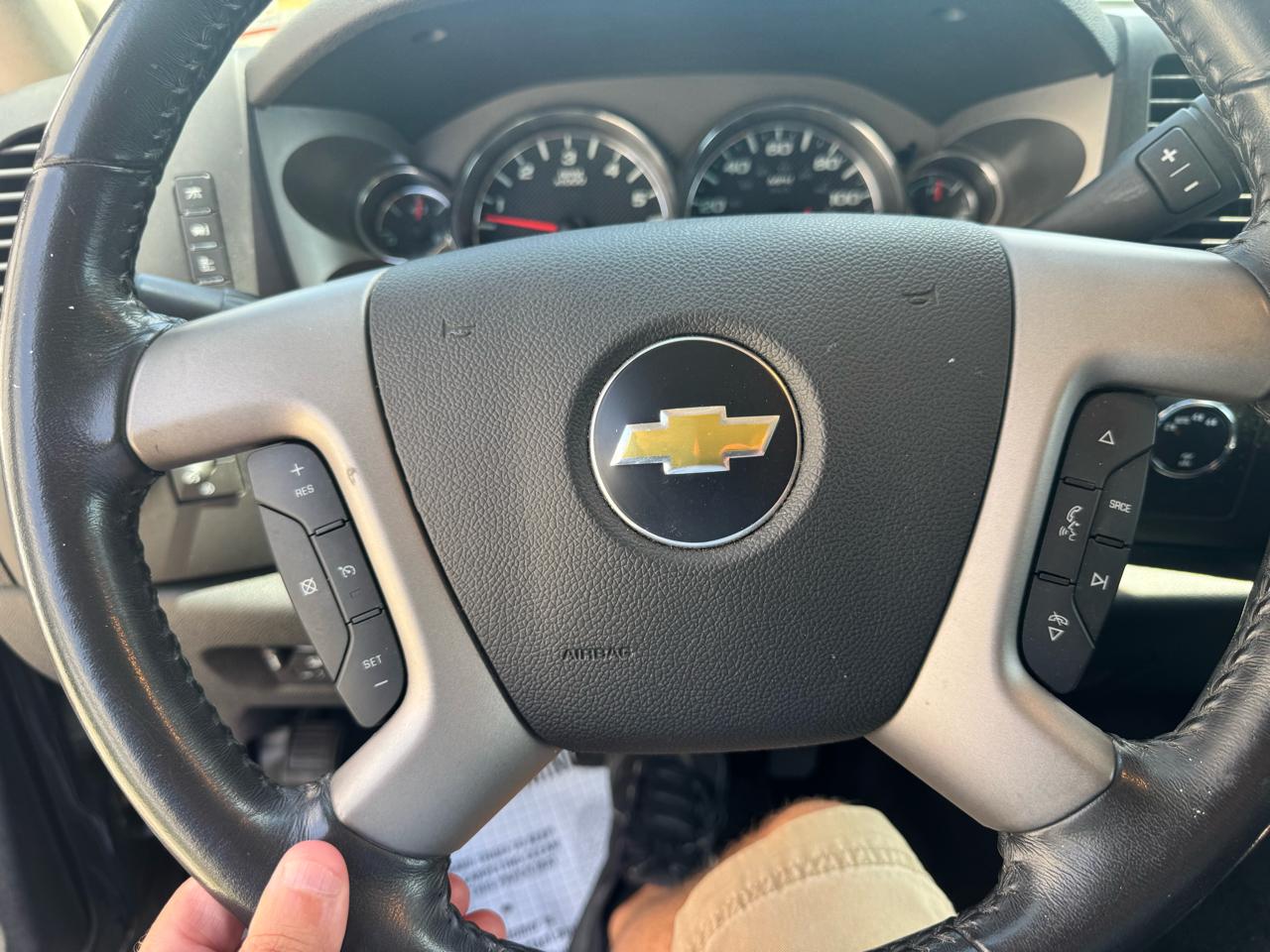Chevrolet Silverado 1500 4WD Ext Cab 143.5" LT 2011