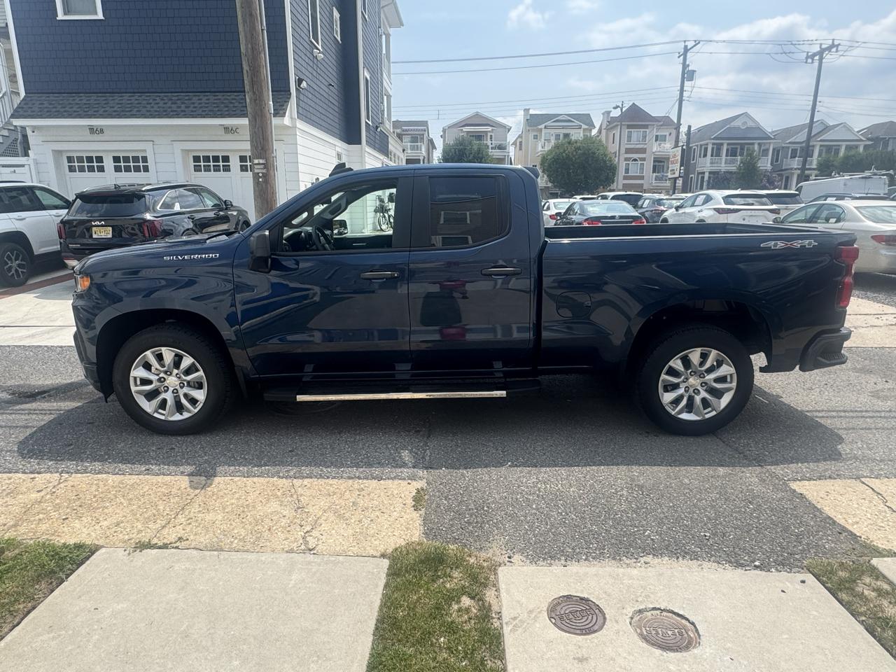 Chevrolet Silverado 1500 4WD Double Cab 147" Custom 2020