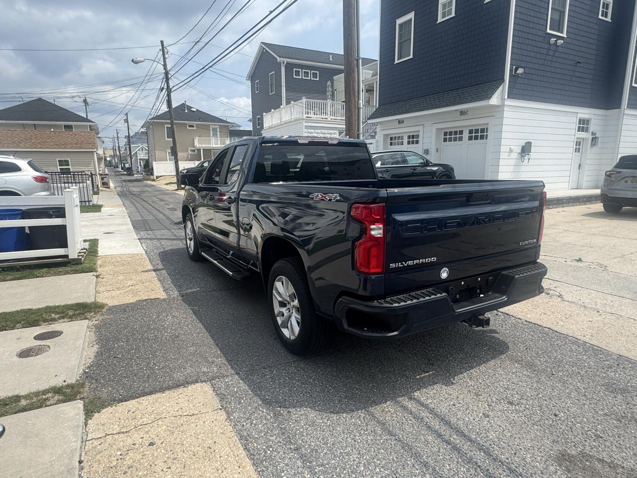 Chevrolet Silverado 1500 4WD Double Cab 147" Custom 2020