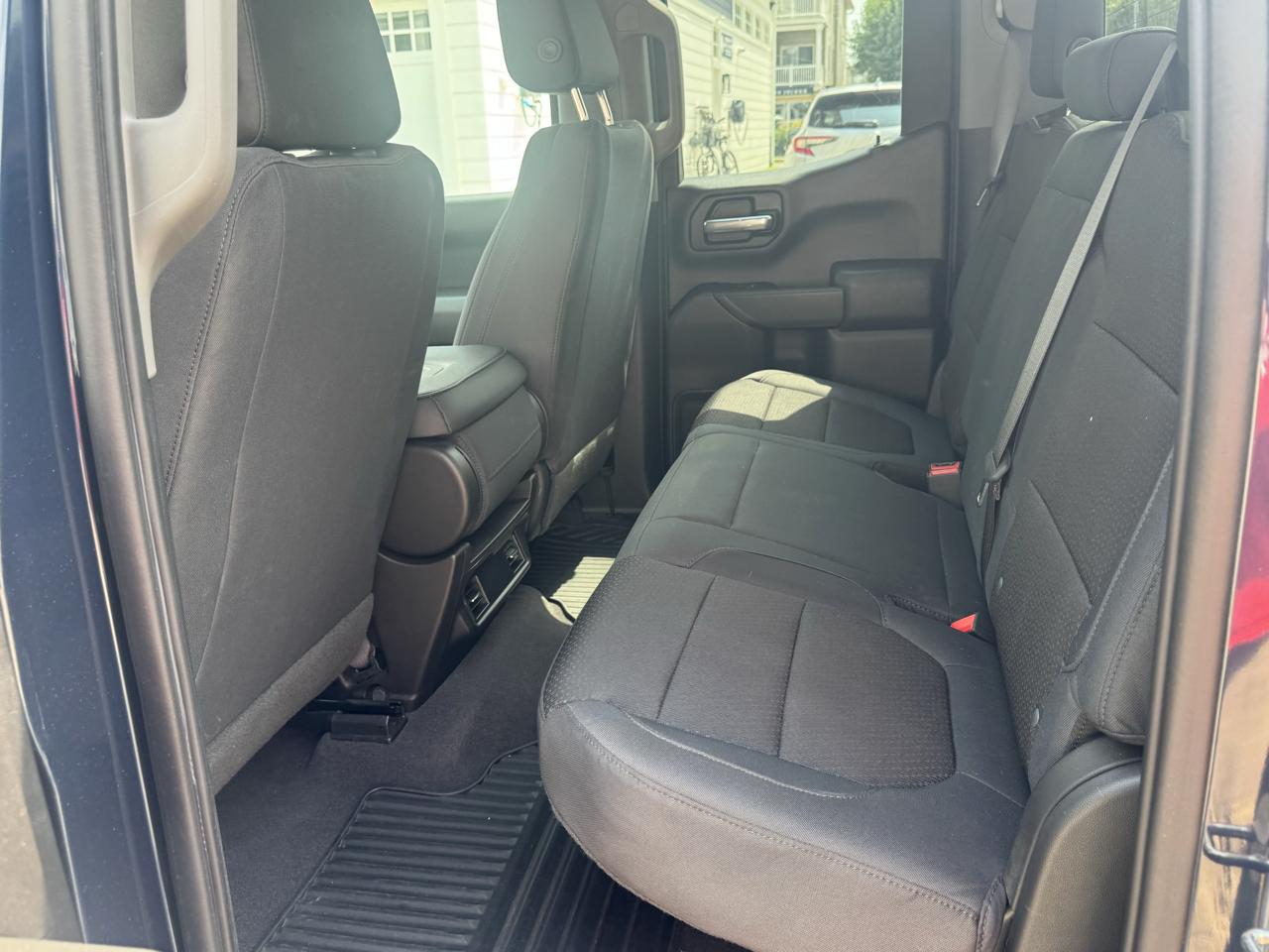 Chevrolet Silverado 1500 4WD Double Cab 147" Custom 2020