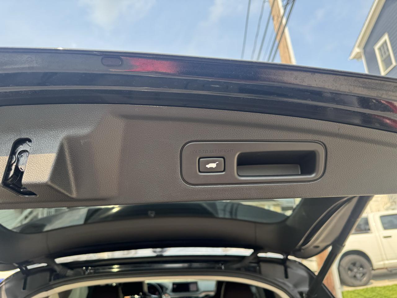 Acura MDX SH-AWD w/Technology Package 2024