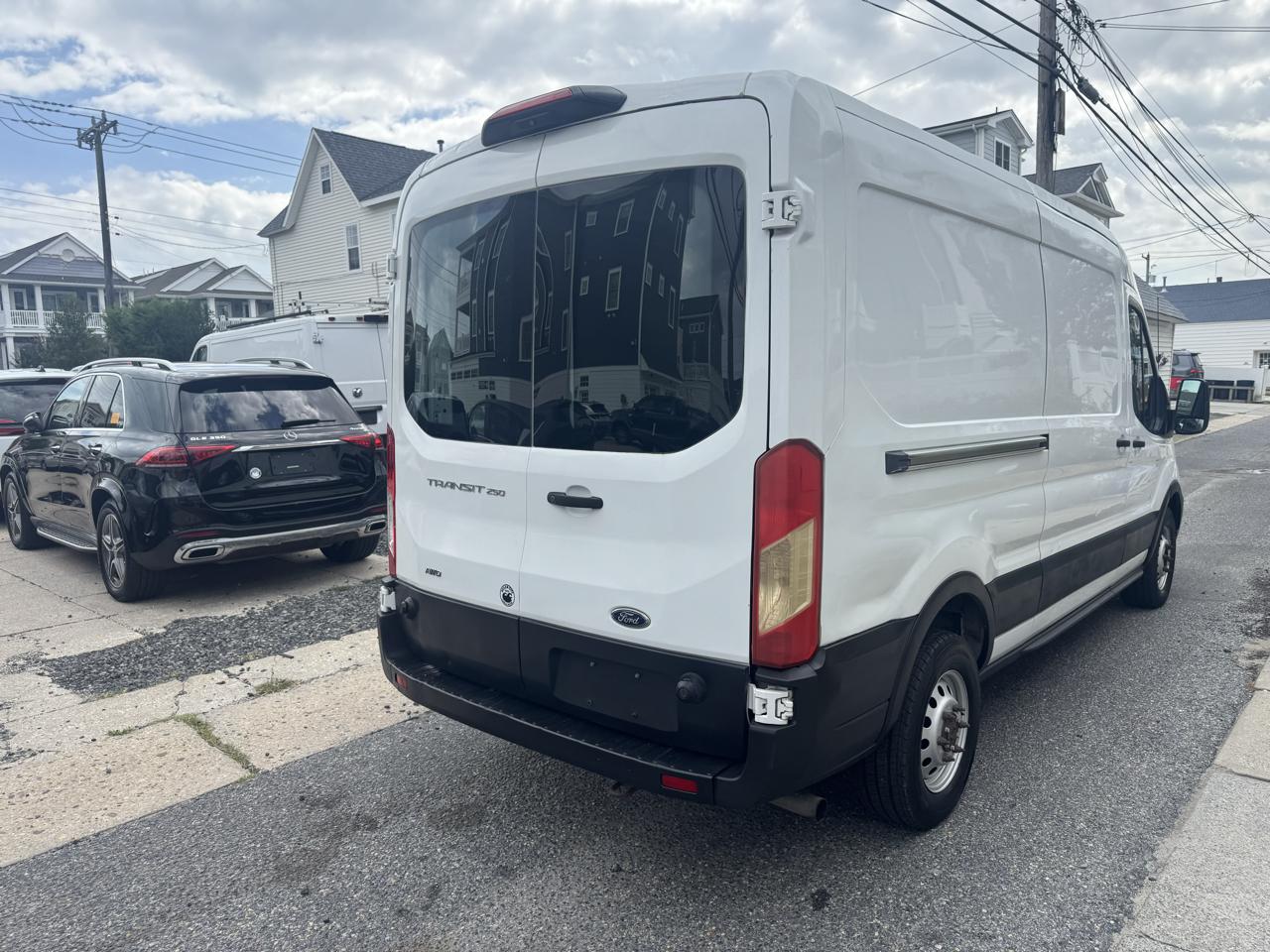 Ford Transit Cargo Van T-250 130" Med Rf 9070 GVWR AWD 2020