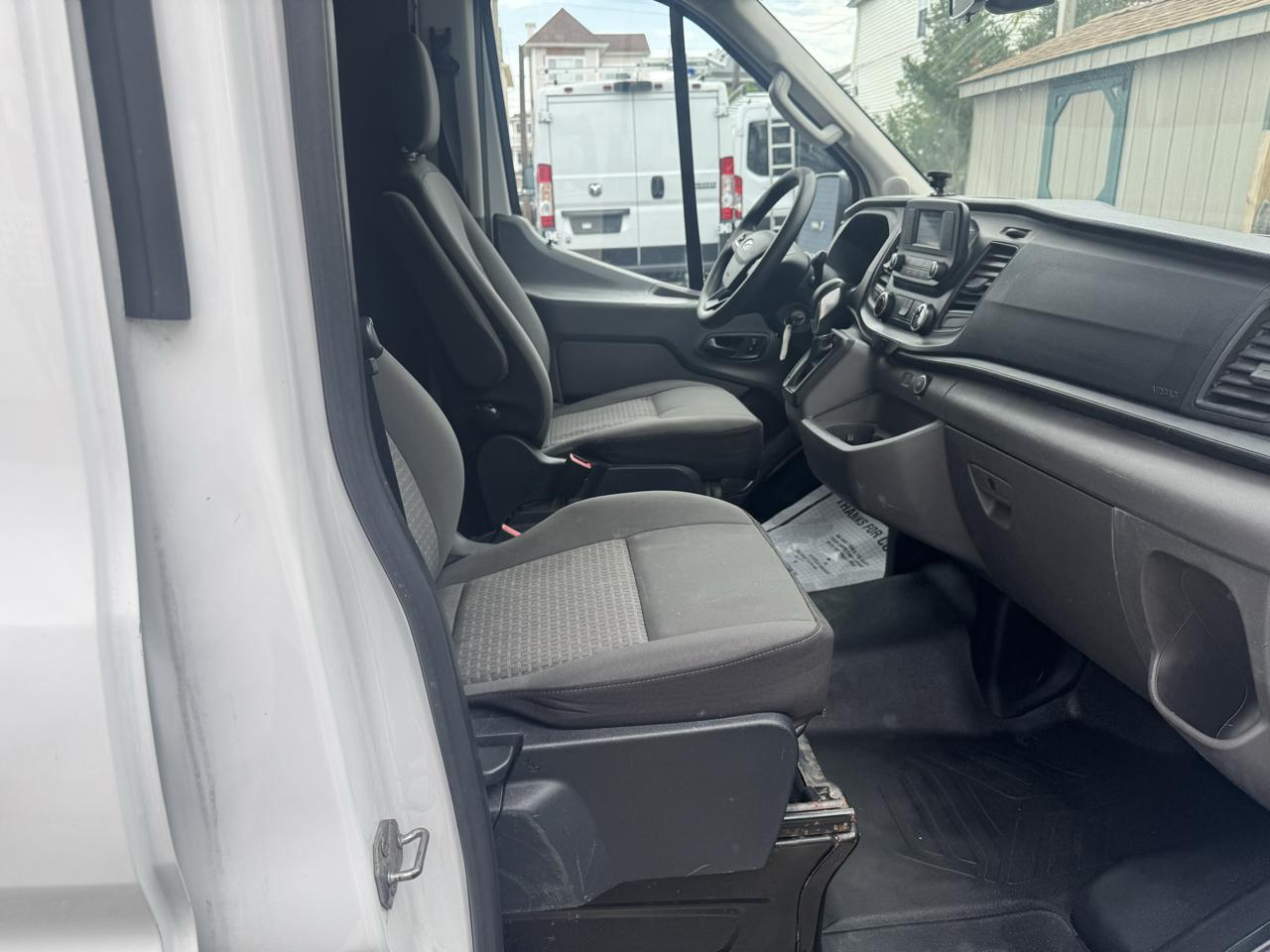 Ford Transit Cargo Van T-250 130" Med Rf 9070 GVWR AWD 2020
