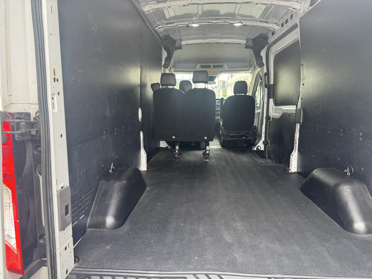 Ford Transit Cargo Van T-250 130" Med Rf 9070 GVWR AWD 2020