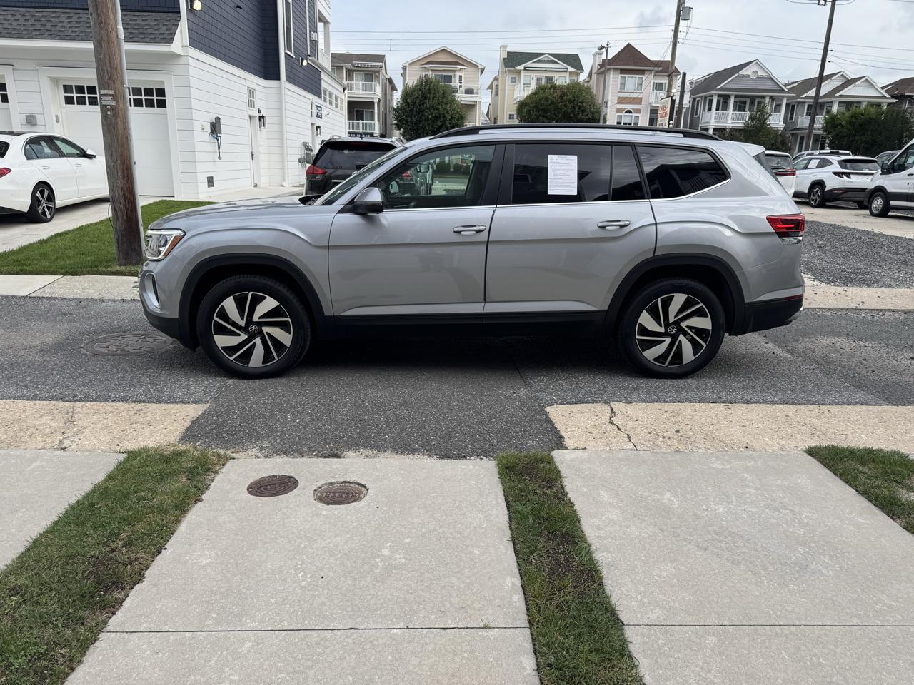 Volkswagen Atlas 2.0T SE w/Technology 4MOTION 2026