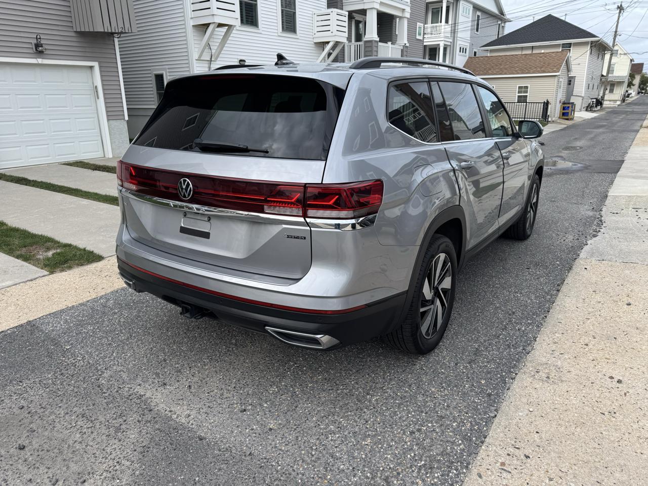 Volkswagen Atlas 2.0T SE w/Technology 4MOTION 2026