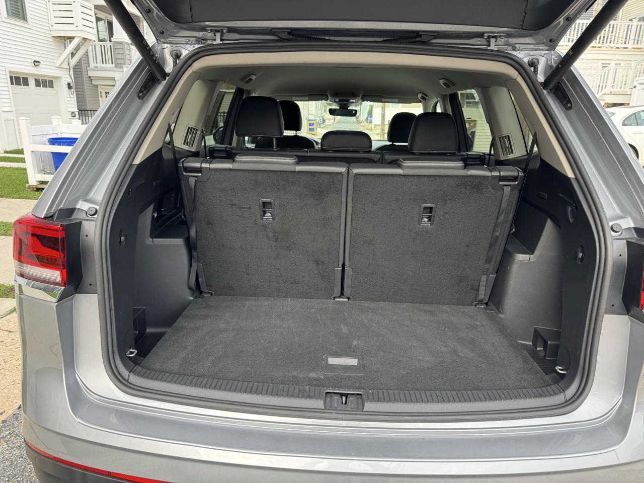 Volkswagen Atlas 2.0T SE w/Technology 4MOTION 2026
